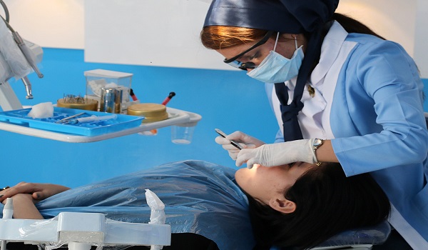 درمان کج شدن دندان ها با عمل جراحی